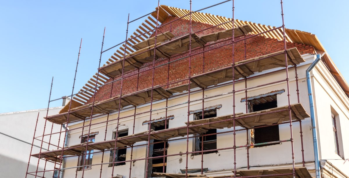 Chantier en cours — pose nouvelle charpente