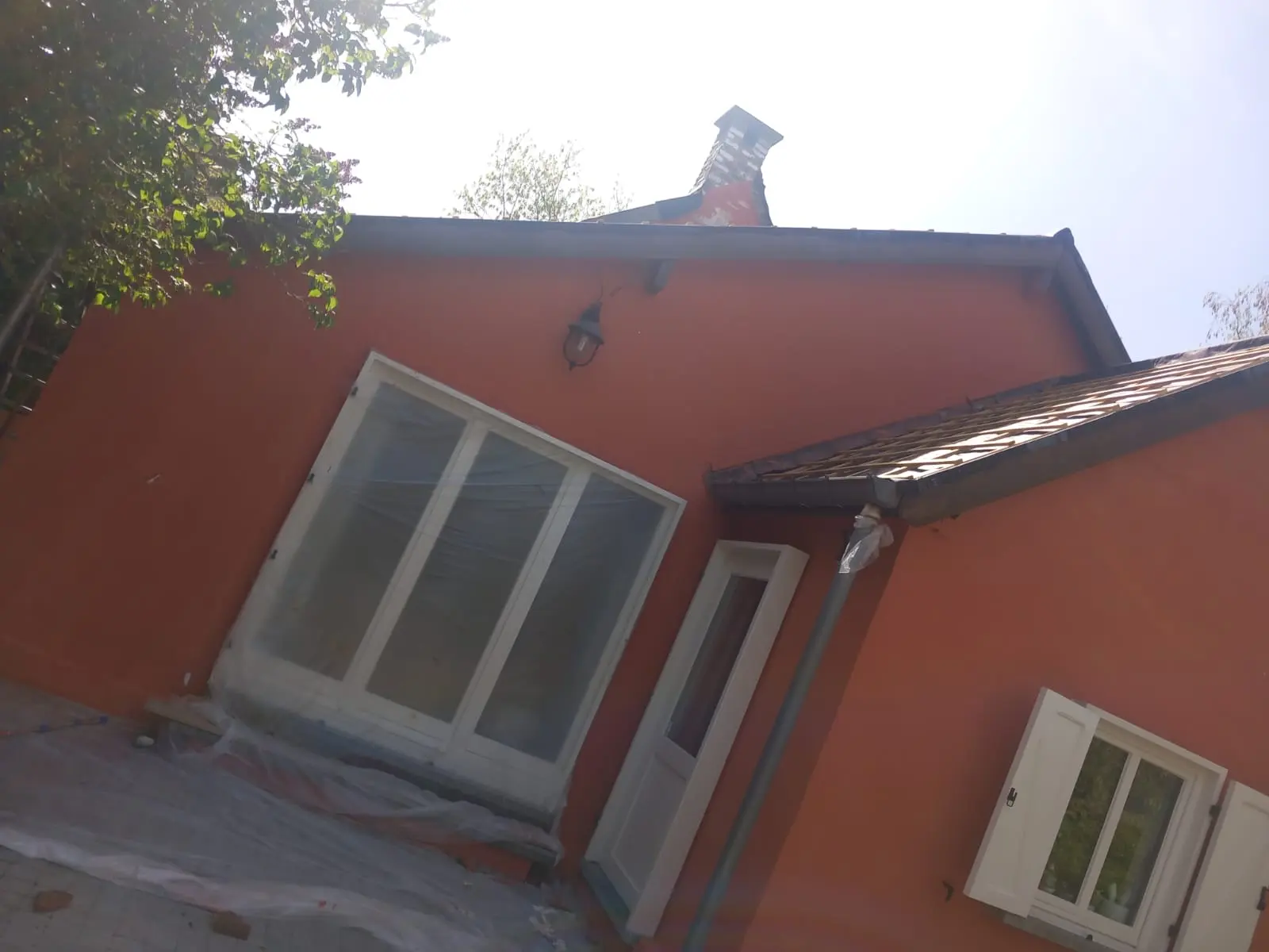 Dépose et mise en place de la structure d'une toiture